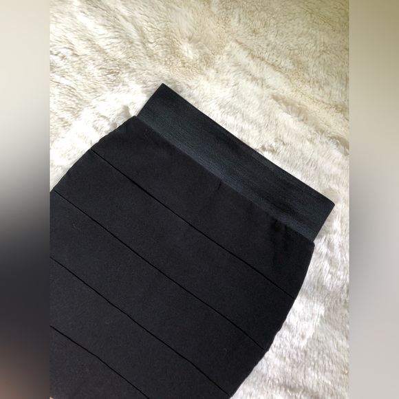 Mini Skirt - Picture 5 of 6